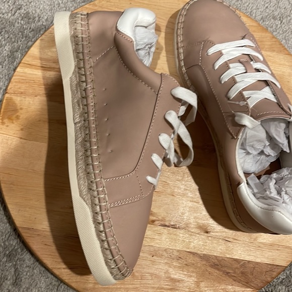 Casual walking shoes.  Espadrille like style. - Picture 7 of 7